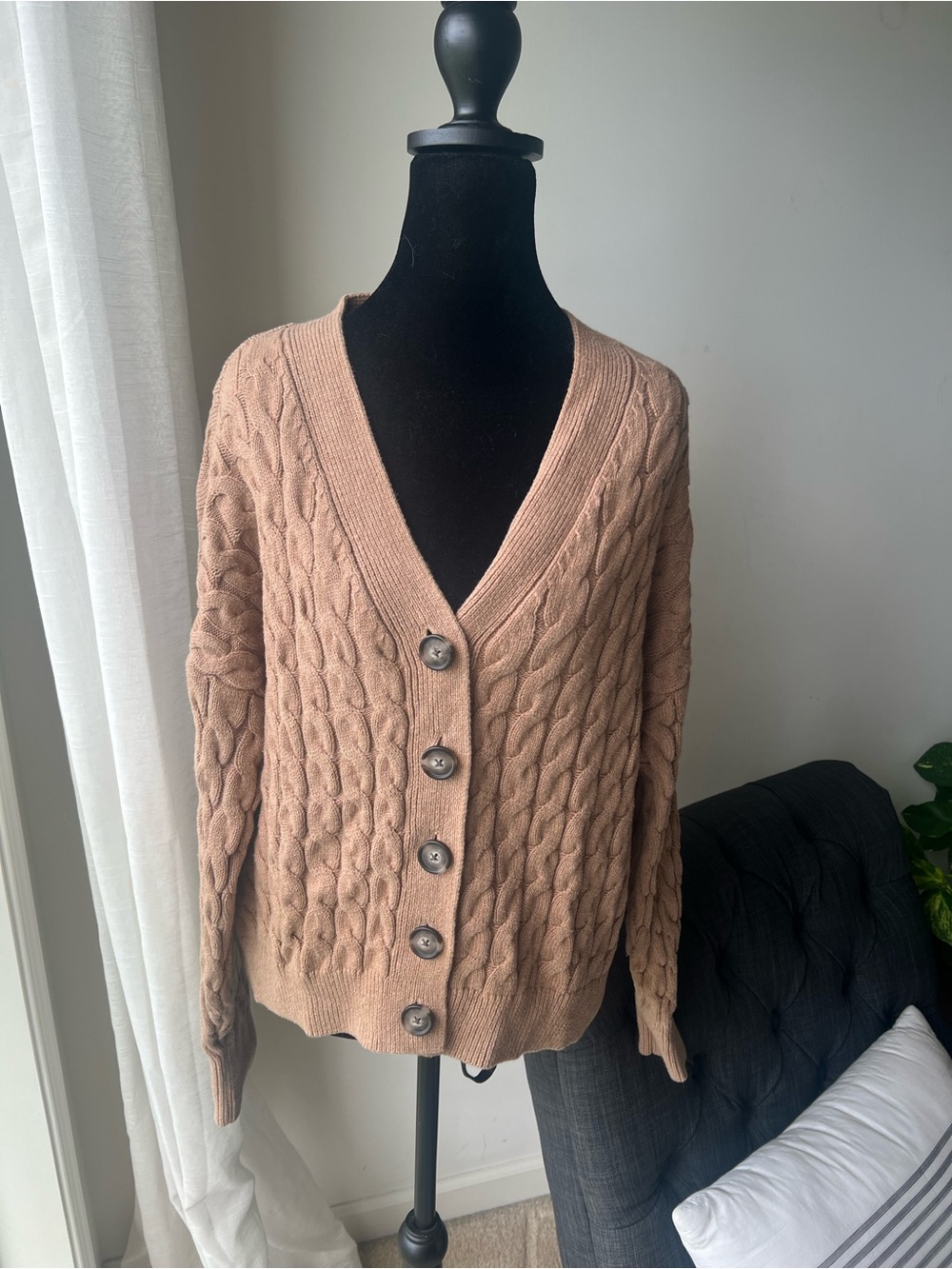 Old Navy Cable-Knit V-Neck Cardigan - Tan